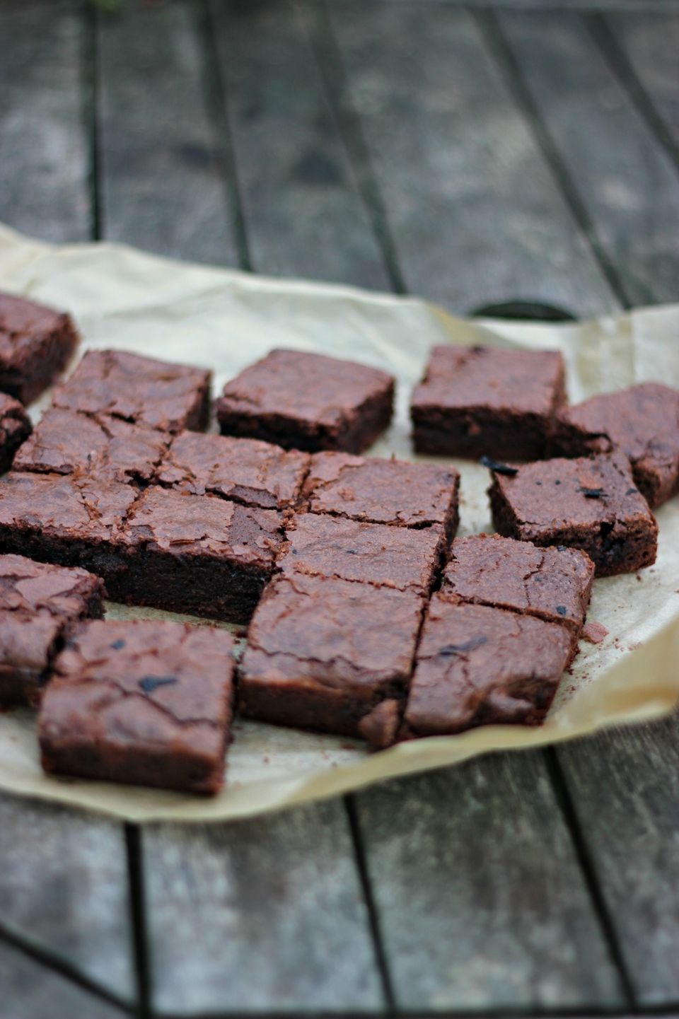 BLACK CURRANT BROWNIE