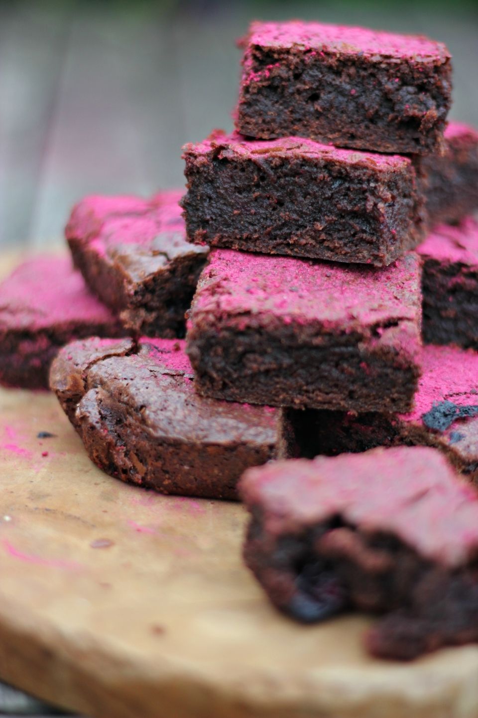 BLACK CURRANT BROWNIE