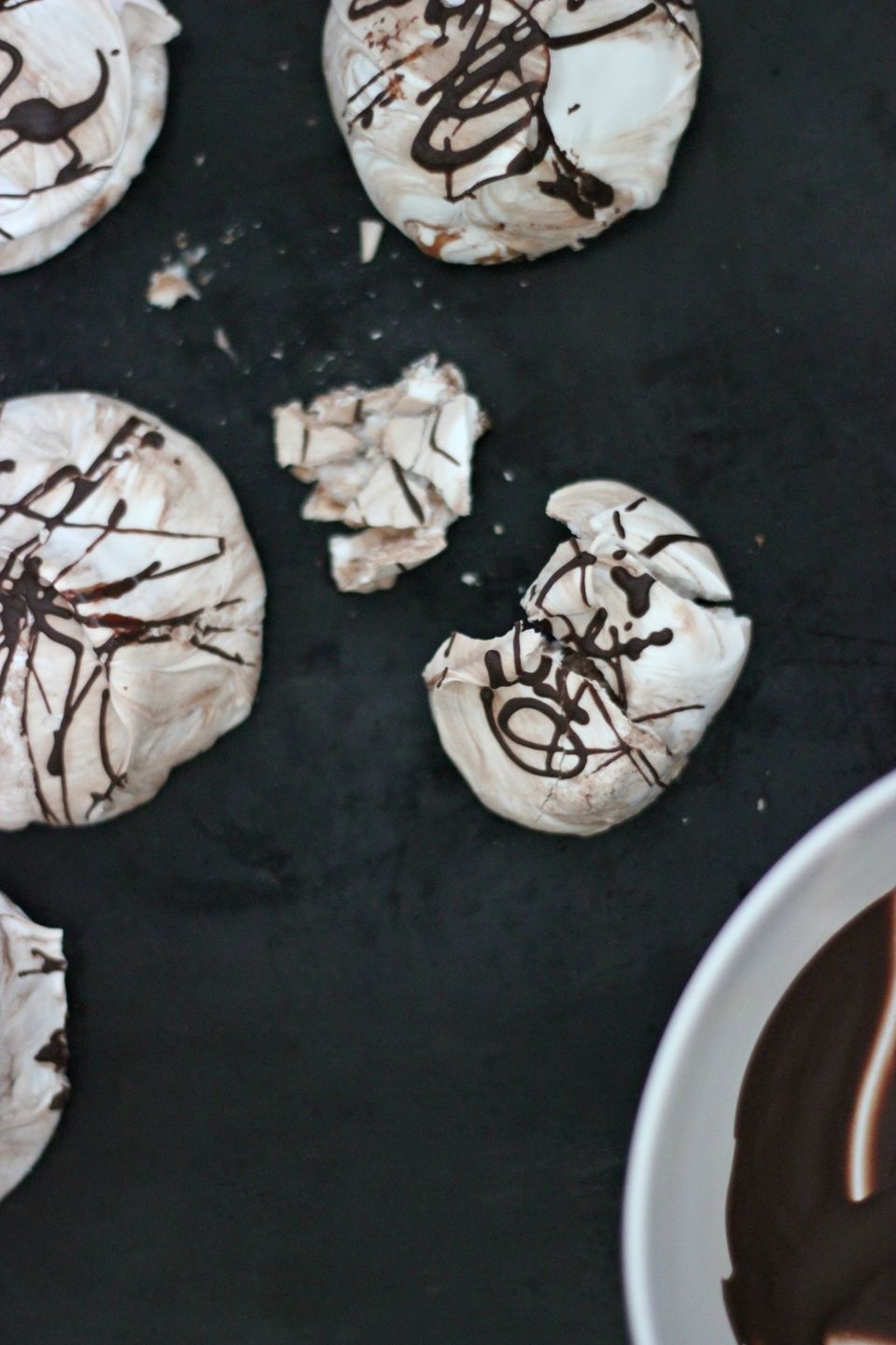 CHOCOLATE MERINGUE
