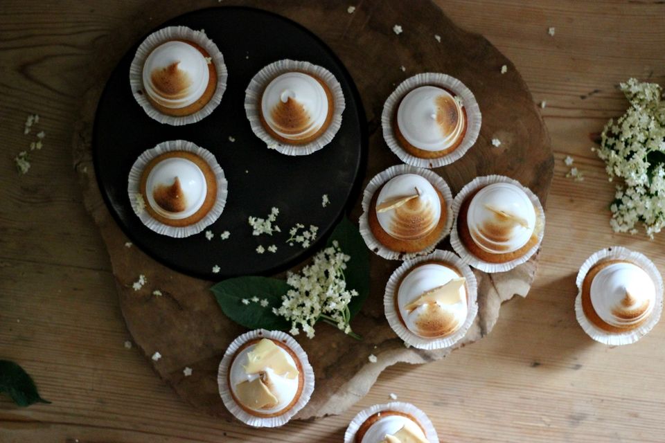 ELDERFLOWER CUPCAKES WITH LEMON MERINGUE FROSTING