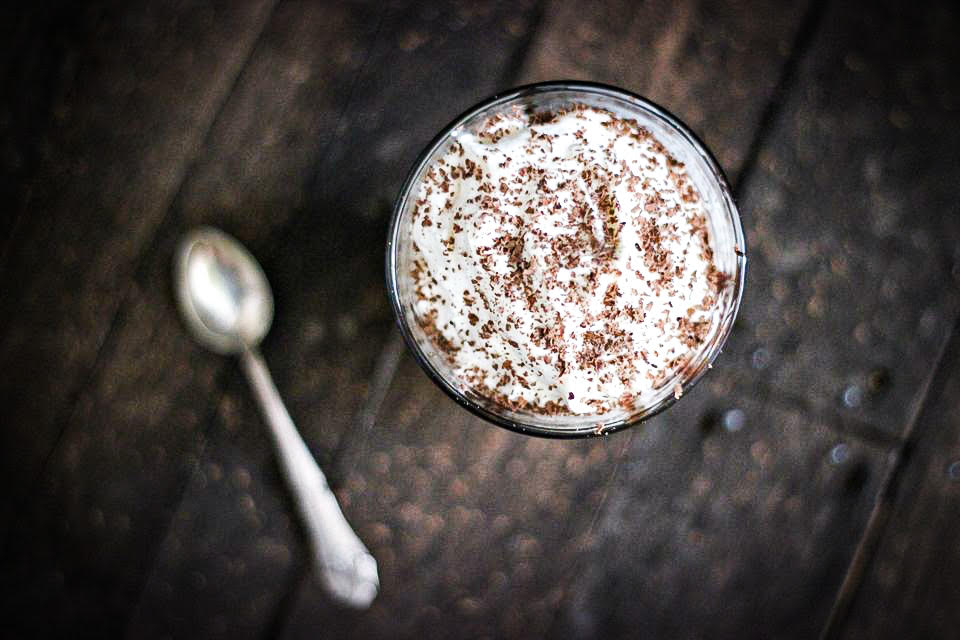 VANILLA MILKSHAKE WITH CHOCOLATE SAUCE