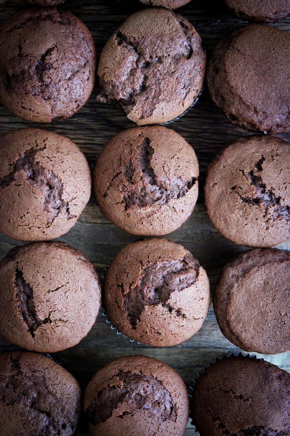 CHOCOLATE CUPCAKES WITH BERRIES