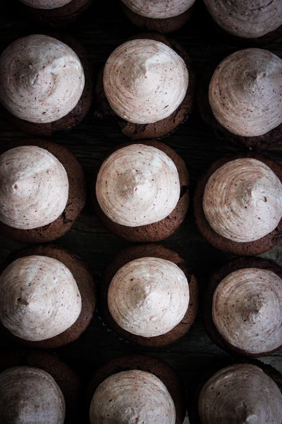 CHOCOLATE CUPCAKES WITH BERRIES