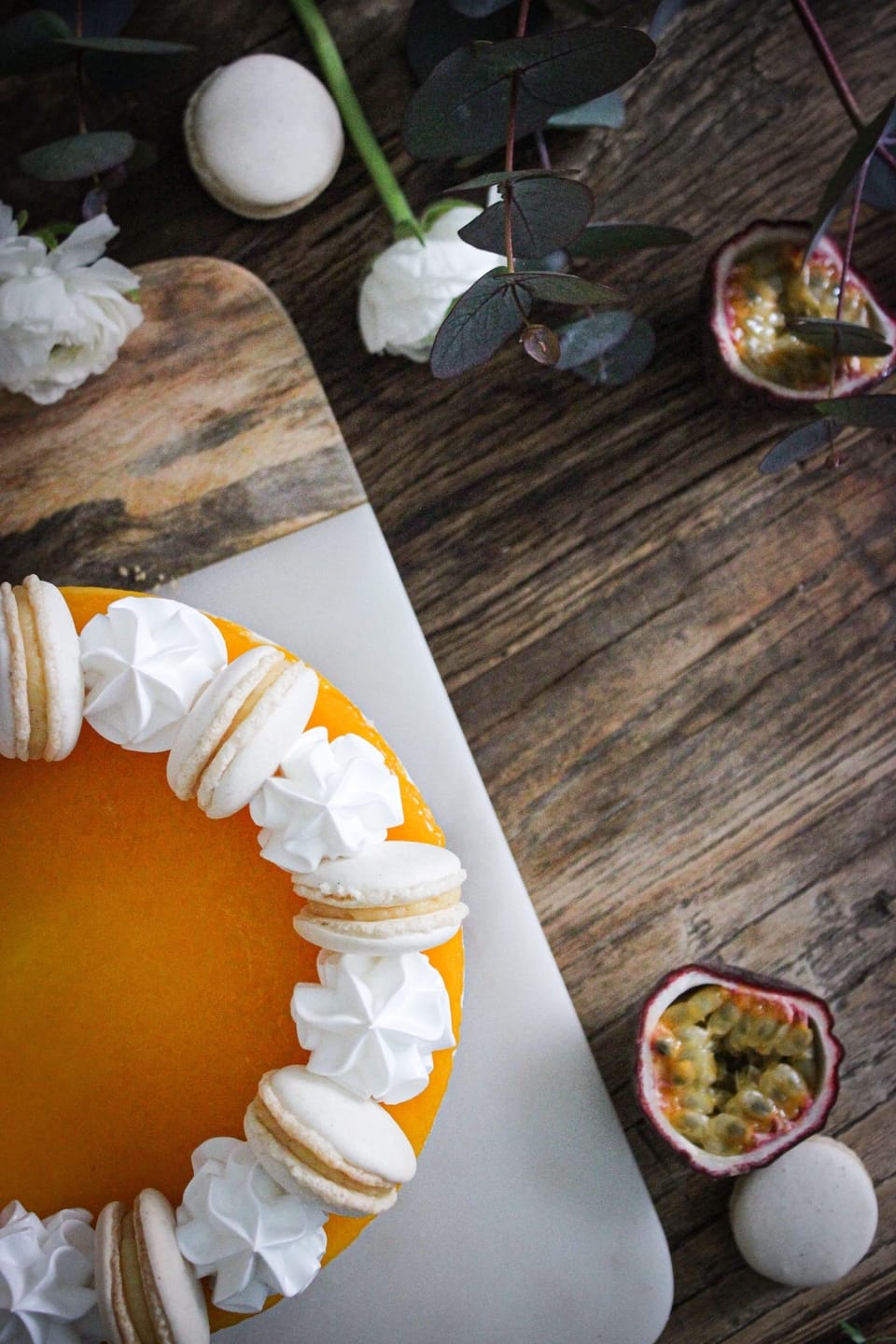 PASSION FRUIT CHEESECAKE