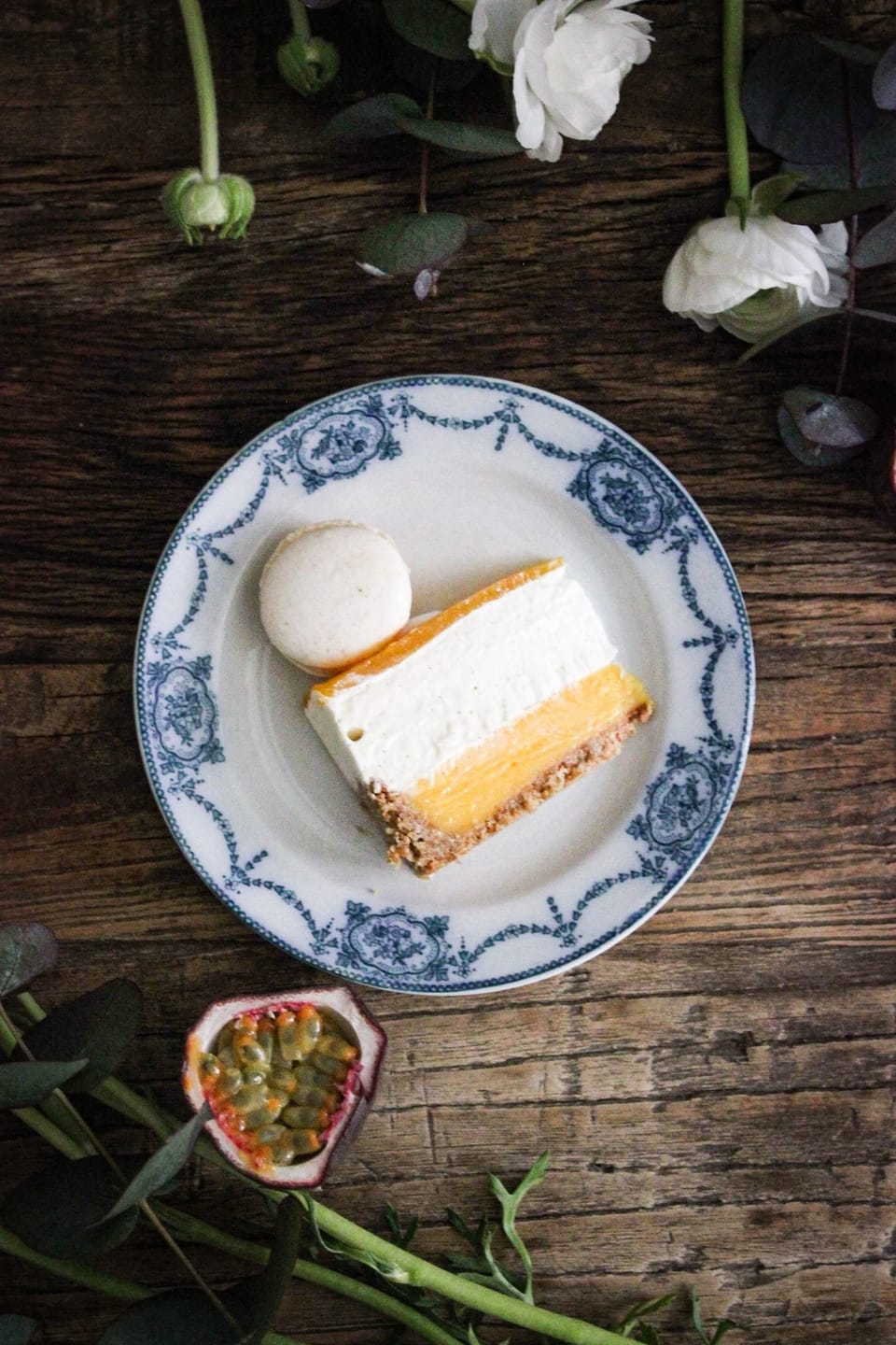 PASSION FRUIT CHEESECAKE