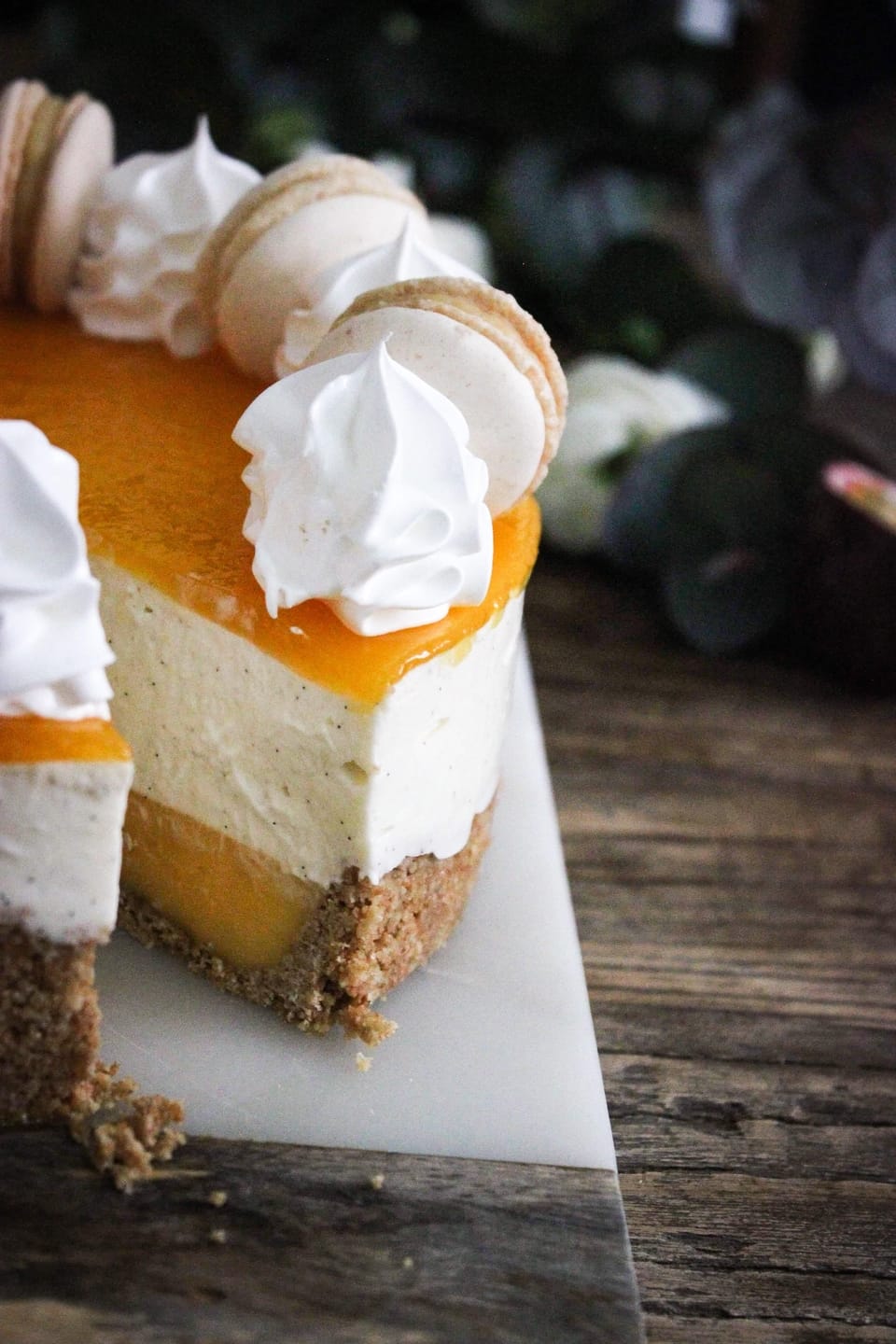 PASSION FRUIT CHEESECAKE